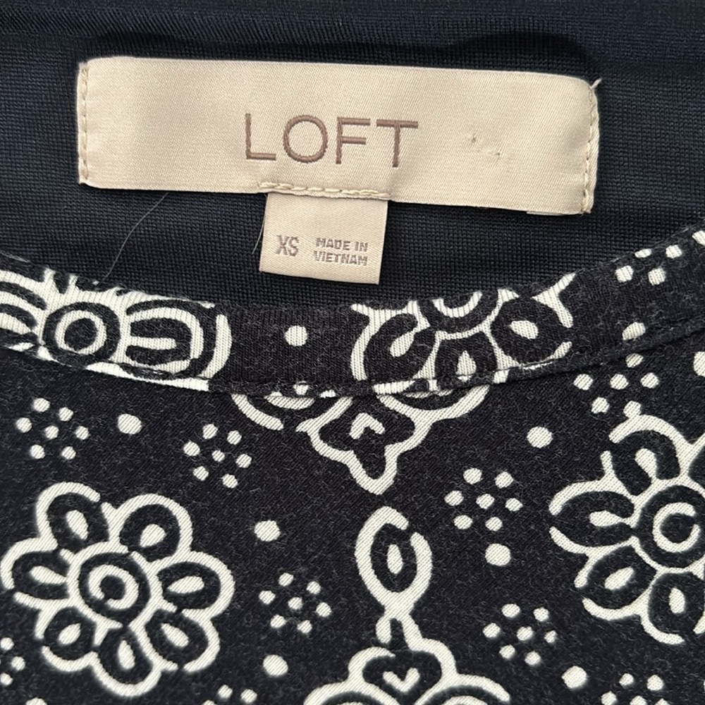 Loft Faux Wrap Dress, Size XS, Black & White Print - Picture 4 of 10